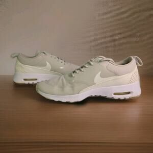 Nike Air Max Thea Womens 7.5 Light Bone Beige Running Sneakers